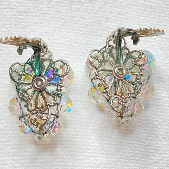 Clip On Stud Earrings Clear AB Faceted Ball Beads In Wired Clusters - Picture 8 of 10